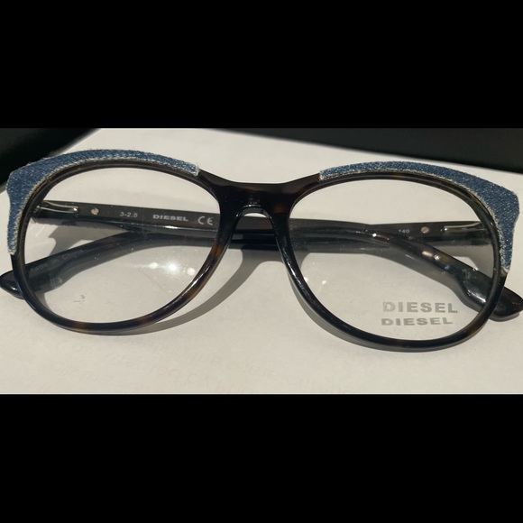 Authentic Diesel frame - Picture 5 of 6